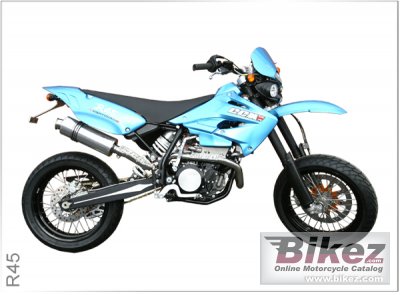 2009 CCM R45 photo
